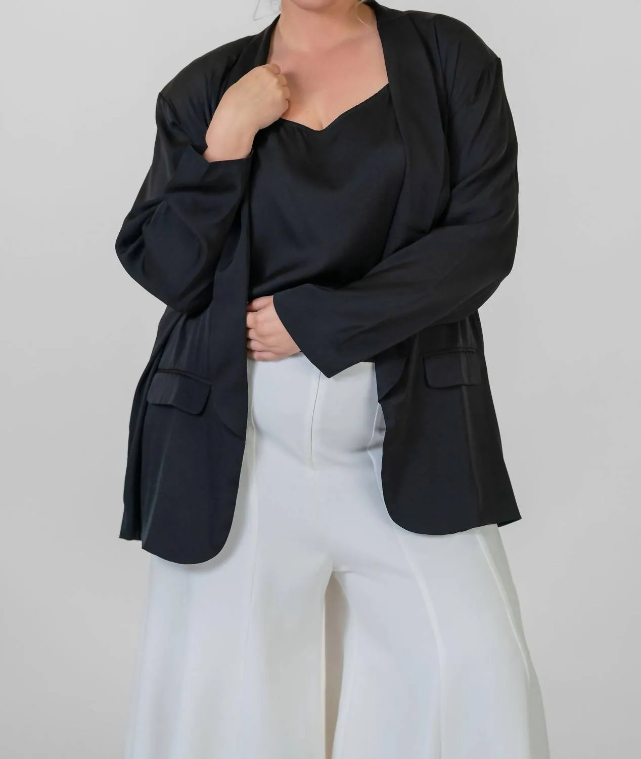 La Blazer - Plus In Black